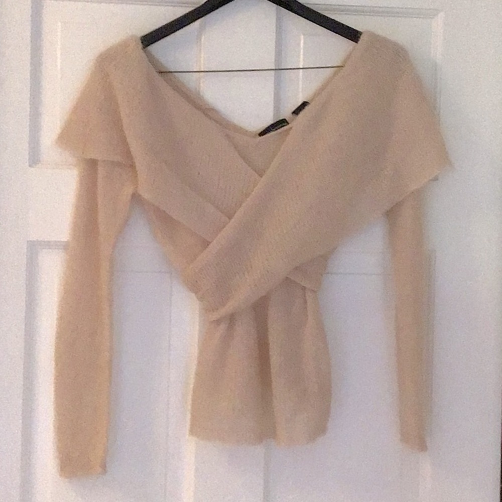 Victoria’s Secret “Moda International”  alluring powder, pink mohair sweater